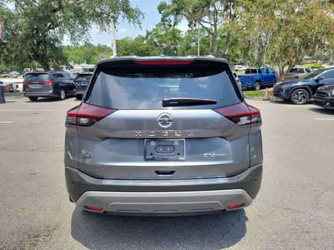 Used 2021 Nissan Rogue SV w/ Premium Package AWD/4WD image 8