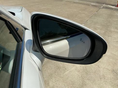 Used 2016 Lexus ES 350 w/ Luxury Package w/Wood Trim FWD image 16
