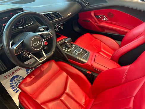 Used 2022 Audi R8 V10 RWD image 11