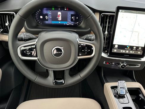 New 2026 Volvo XC90 B6 Plus w/ Protection Package Premier image 13
