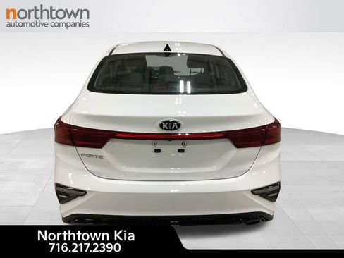 Certified 2020 Kia Forte LXS image 9