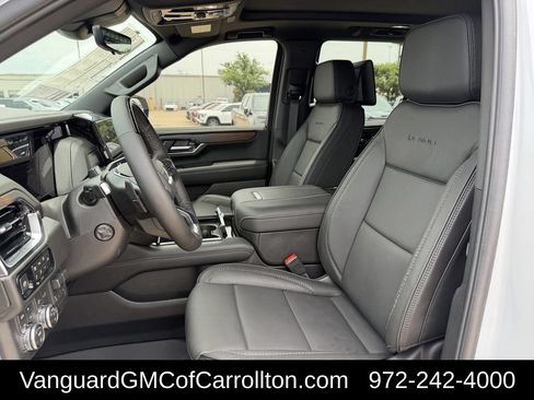 New 2026 GMC Yukon Denali w/ Denali Reserve Package AWD/4WD image 24