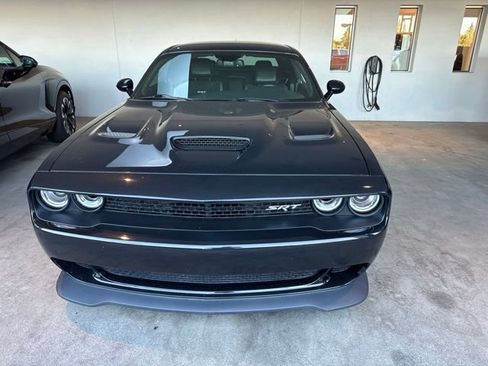 Used 2015 Dodge Challenger SRT Hellcat RWD image 2