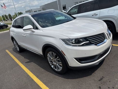 Used 2018 Lincoln MKX Reserve AWD/4WD image 3