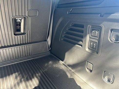 New 2026 Buick Enclave Sport Touring w/ Power Package image 18