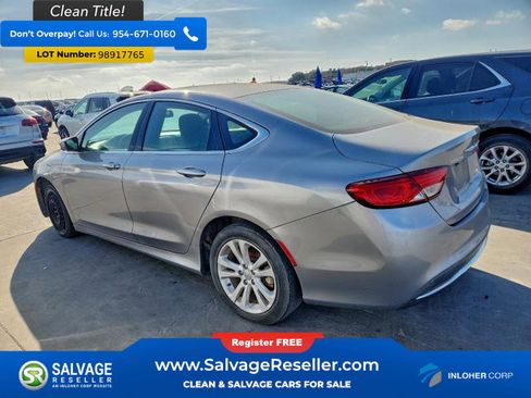 Used 2015 Chrysler 200 Limited image 3