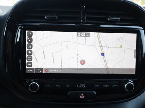 Used 2023 Kia Soul GT-Line w/ GT-Line Technology Package FWD image 8