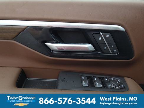 New 2026 Chevrolet Tahoe High Country AWD/4WD image 13
