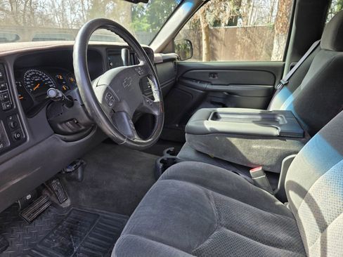 Used 2004 Chevrolet Silverado 1500 Z71 Pickup 4D 6 1/2 ft w/ Light Duty Power Package image 5