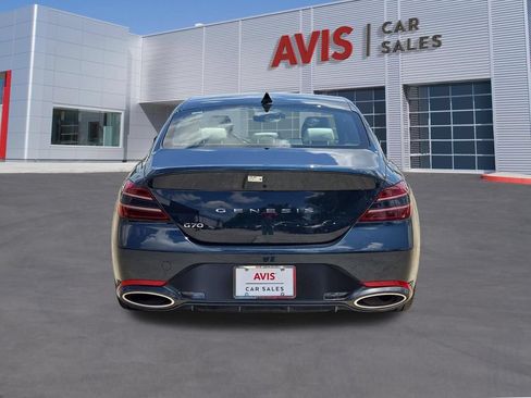 Used 2025 Genesis G70 2.5T RWD image 7