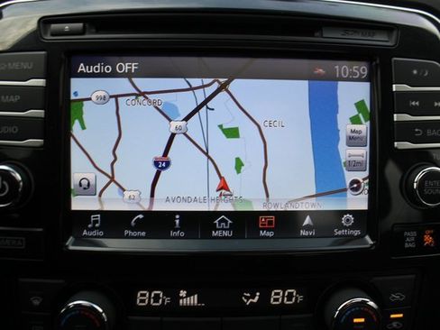 Used 2017 Nissan Maxima Platinum image 18