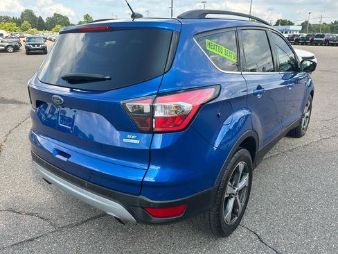 Used 2017 Ford Escape SE w/ Equipment Group 201A FWD image 5