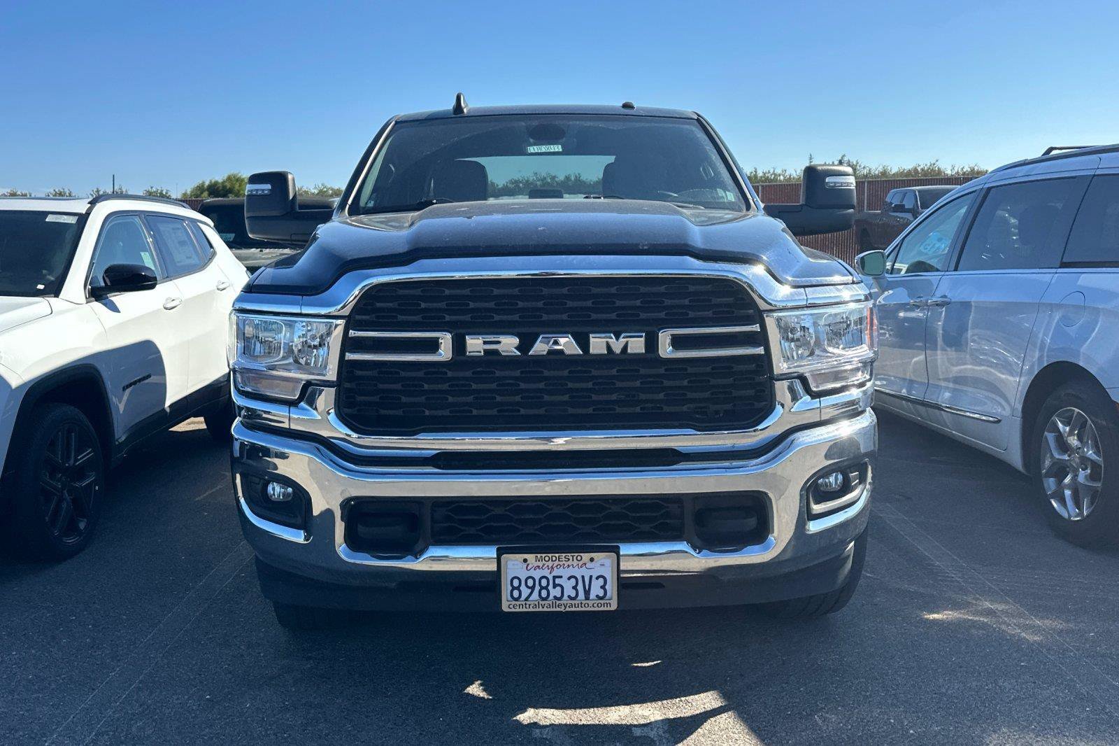 Used 2024 RAM 2500 Big Horn AWD/4WD image 3