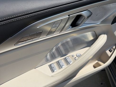 Used 2025 BMW M850i xDrive Convertible AWD/4WD image 19
