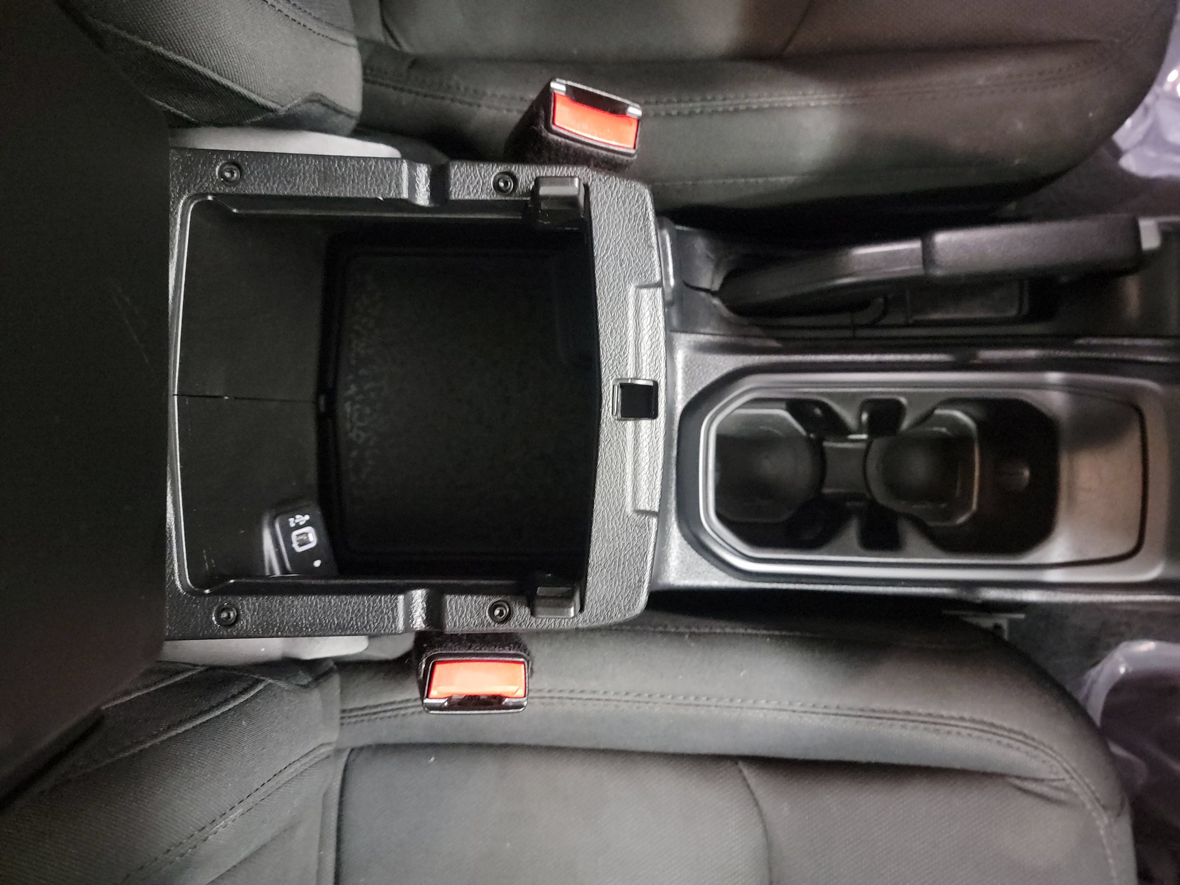 Used 2021 Jeep Wrangler Sport AWD/4WD image 29