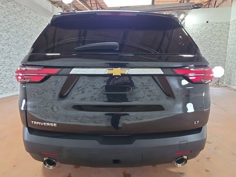 Used 2023 Chevrolet Traverse LT image 5
