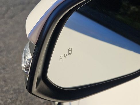 Used 2023 Toyota 4Runner TRD Off-Road Premium image 26