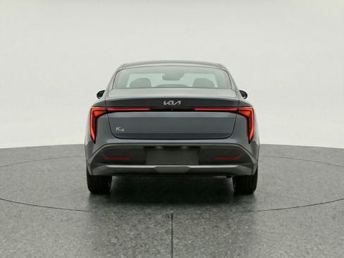 Used 2025 Kia K4 LXS image 7