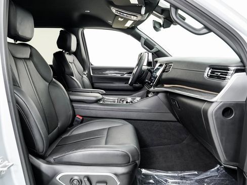 Used 2022 Jeep Wagoneer Series II image 22