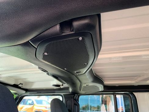 Used 2025 Jeep Wrangler Unlimited Sahara AWD/4WD image 22