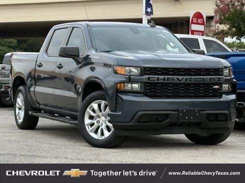 Used 2022 Chevrolet Silverado 1500 Custom w/ Safety Confidence Package RWD image 2