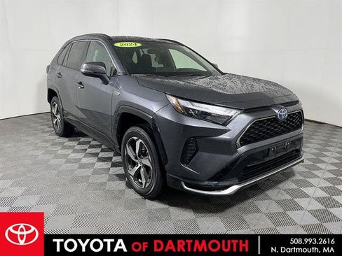 Certified 2025 Toyota RAV4 LE AWD/4WD image 1