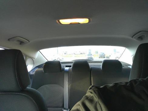 Used 2023 Kia Forte LXS image 12