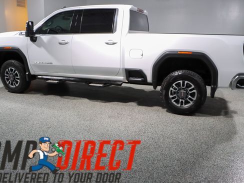 Used 2021 GMC Sierra 2500 SLE w/ SLE Value Package; AWD/4WD image 10