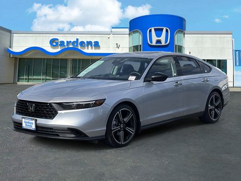 Used 2026 Honda Accord SE image 3