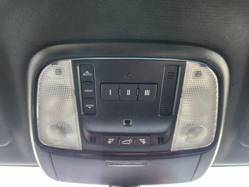 Used 2024 Dodge Durango GT image 32