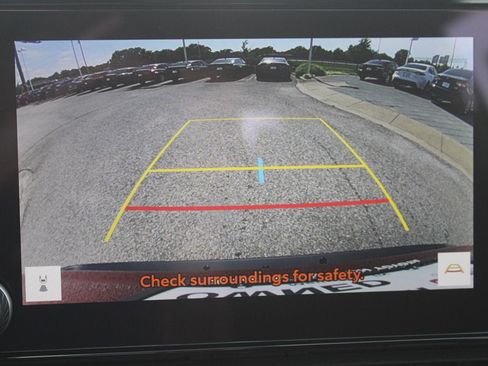 Used 2025 Toyota RAV4 LE AWD/4WD image 19