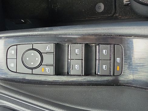 Used 2024 Nissan Rogue S AWD/4WD image 21