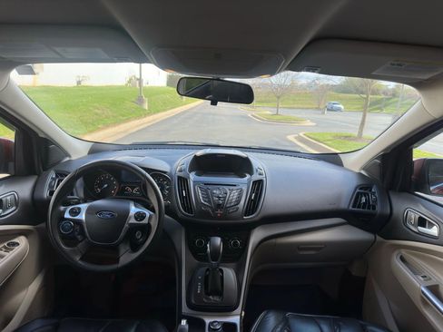 Used 2015 Ford Escape SE image 18