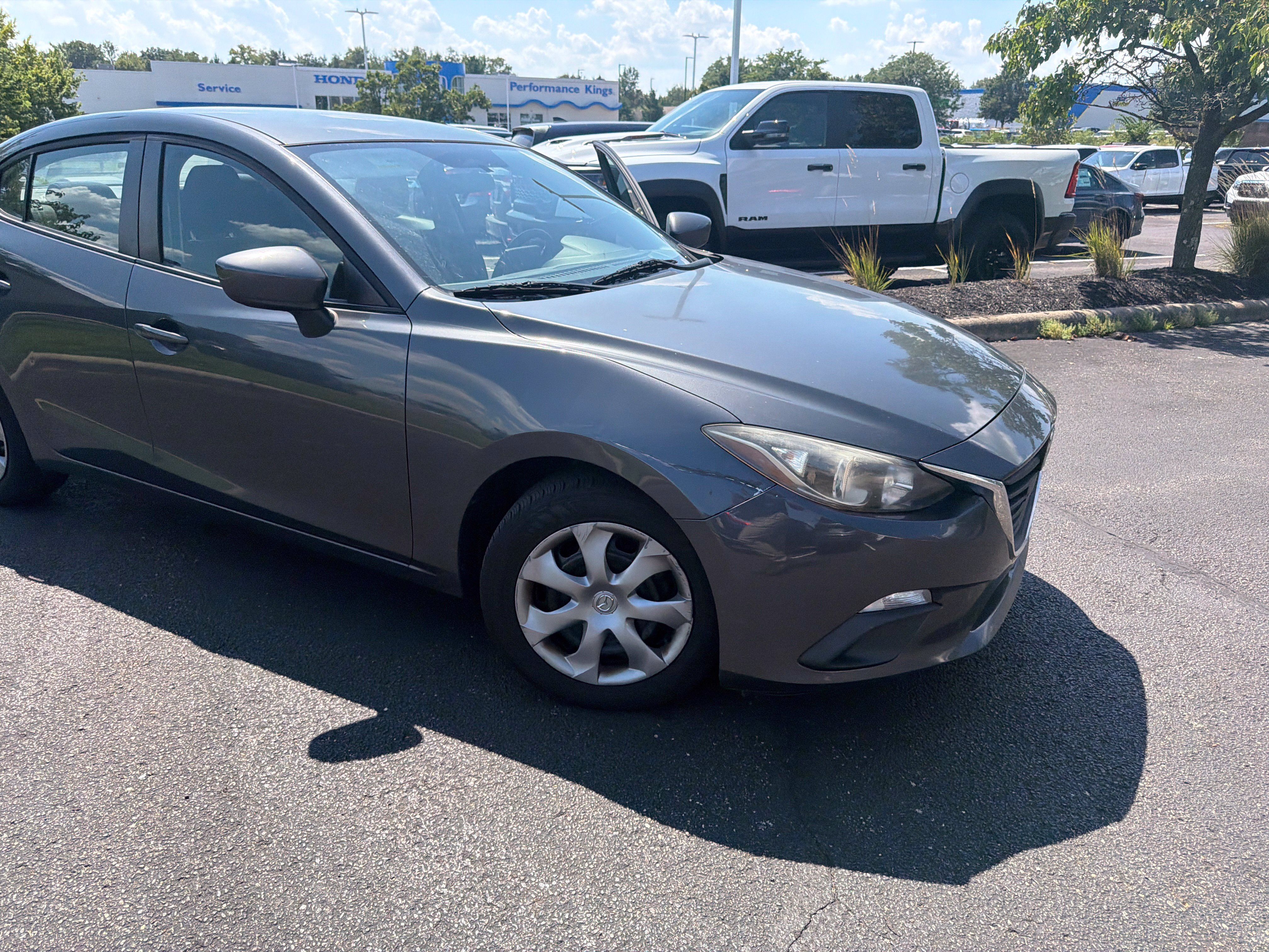 Used 2016 MAZDA MAZDA3 i Sport FWD image 12
