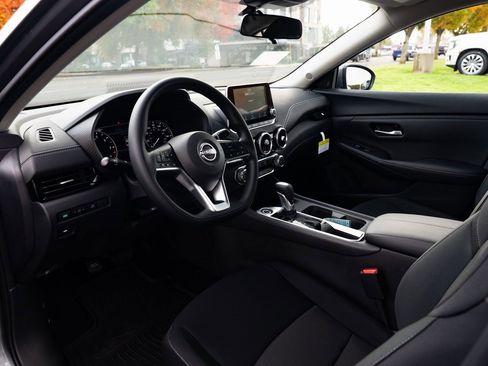 New 2025 Nissan Sentra SV w/ Trunk Package image 19