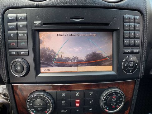 Used 2011 Mercedes-Benz GL 450 4MATIC image 46