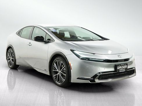 Used 2026 Toyota Prius Limited w/ Limited Premium Package AWD/4WD image 7