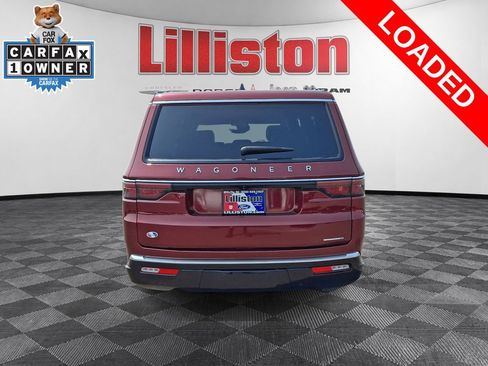 Used 2024 Jeep Wagoneer L Series II w/ Flexible Seating Group AWD/4WD image 5
