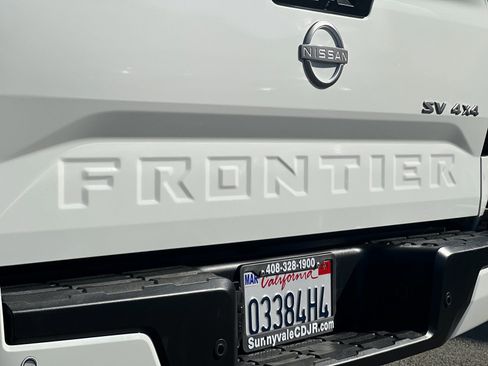 Used 2024 Nissan Frontier SV w/ SV Convenience Package image 25