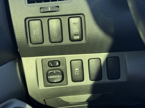 Used 2015 Toyota Tacoma PreRunner image 10