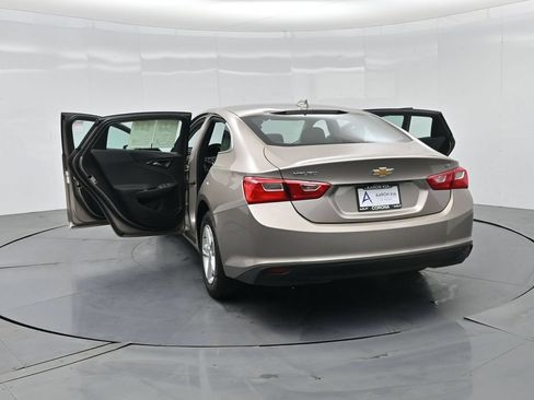 Used 2023 Chevrolet Malibu LT FWD image 38