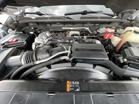 Used 2024 GMC Sierra 2500 AT4 w/ AT4 Premium Plus Package AWD/4WD image 10