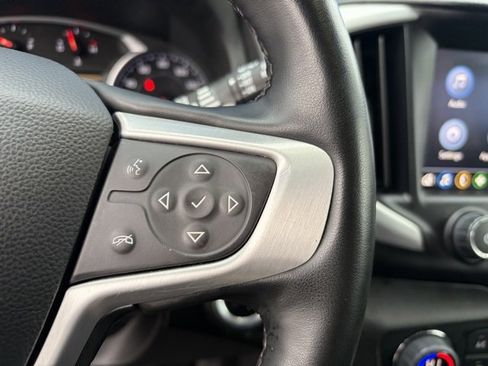 Used 2023 GMC Terrain SLT image 23