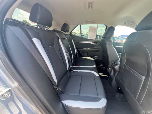 Used 2025 Buick Envision Sport Touring AWD/4WD image 36