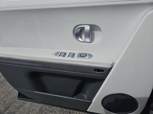 Certified 2024 Hyundai Ioniq 5 Limited RWD image 33