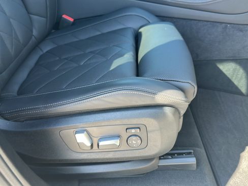 Certified 2024 BMW X5 xDrive40i w/ Premium Package image 26