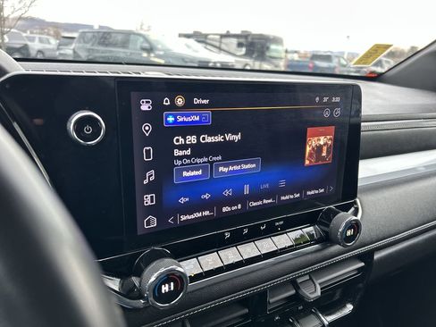 Used 2024 Chevrolet Colorado LT w/ LT Convenience Package image 28