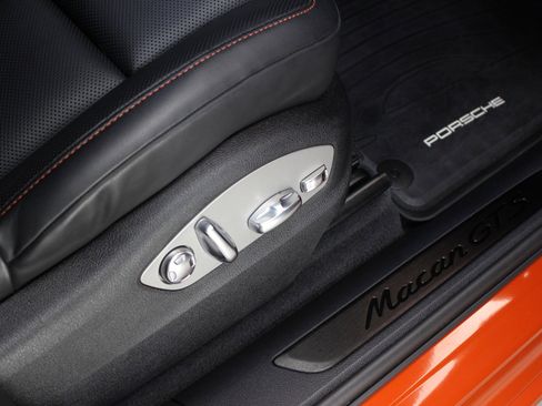 Used 2023 Porsche Macan GTS w/ Premium Package Plus image 49