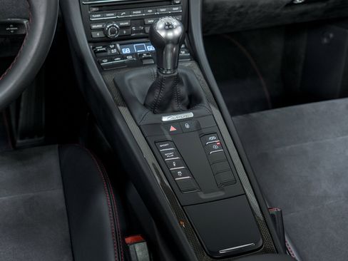 Certified 2016 Porsche 911 Carrera GTS image 30