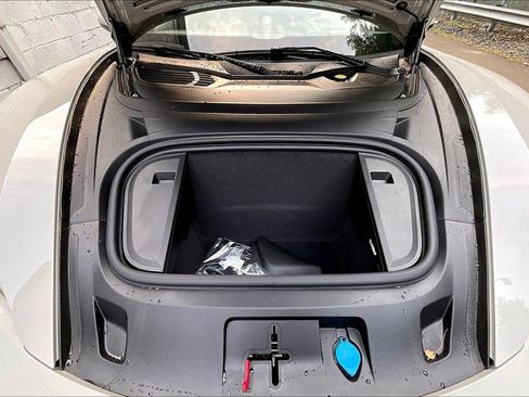 New 2025 Porsche Taycan Turbo image 11